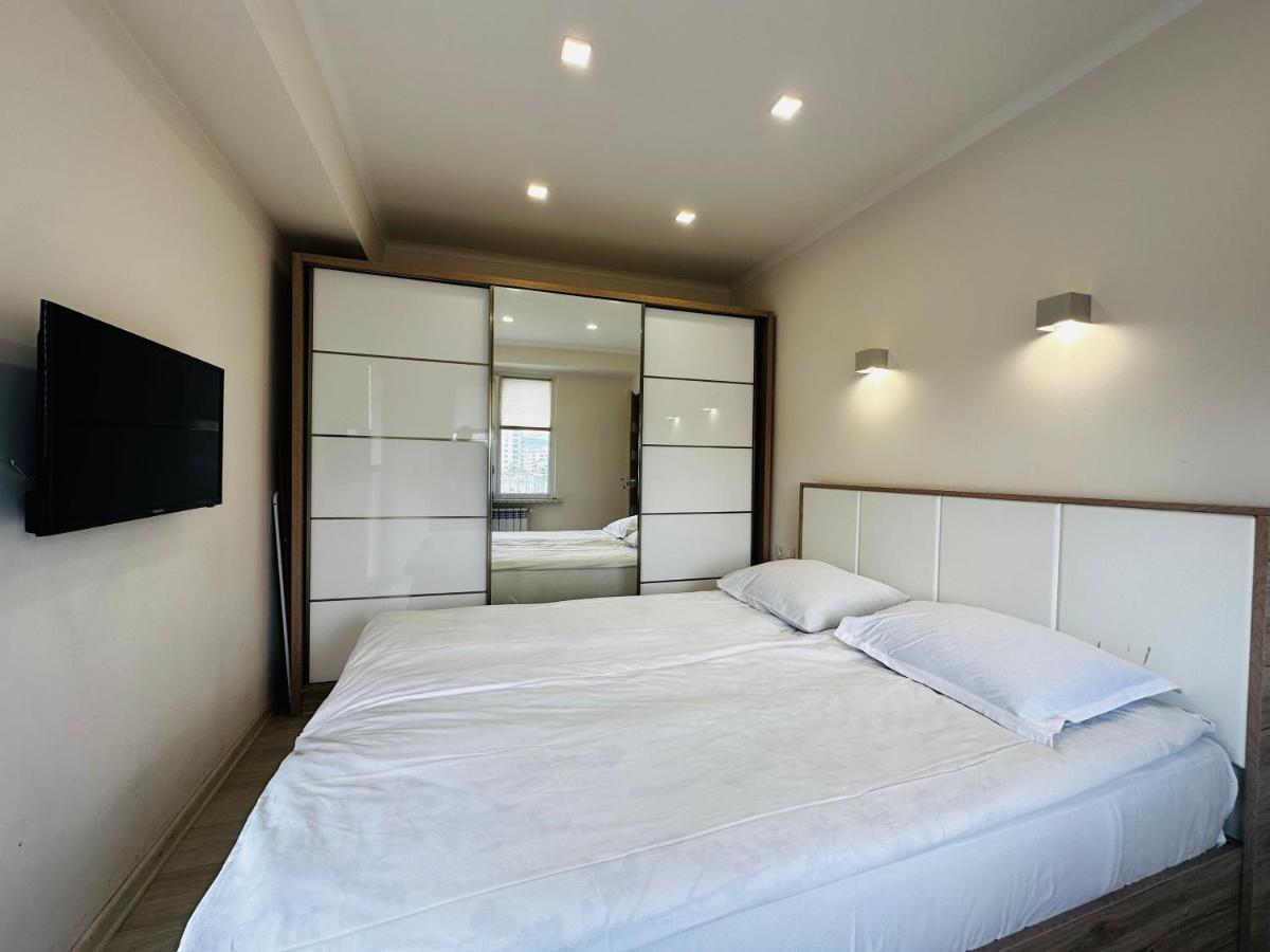 Suite Apartment On Pushkin Street Jerevan Eksteriør billede