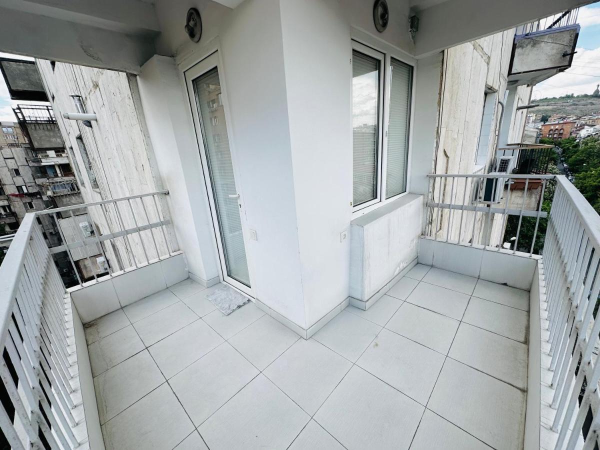 Suite Apartment On Pushkin Street Jerevan Eksteriør billede